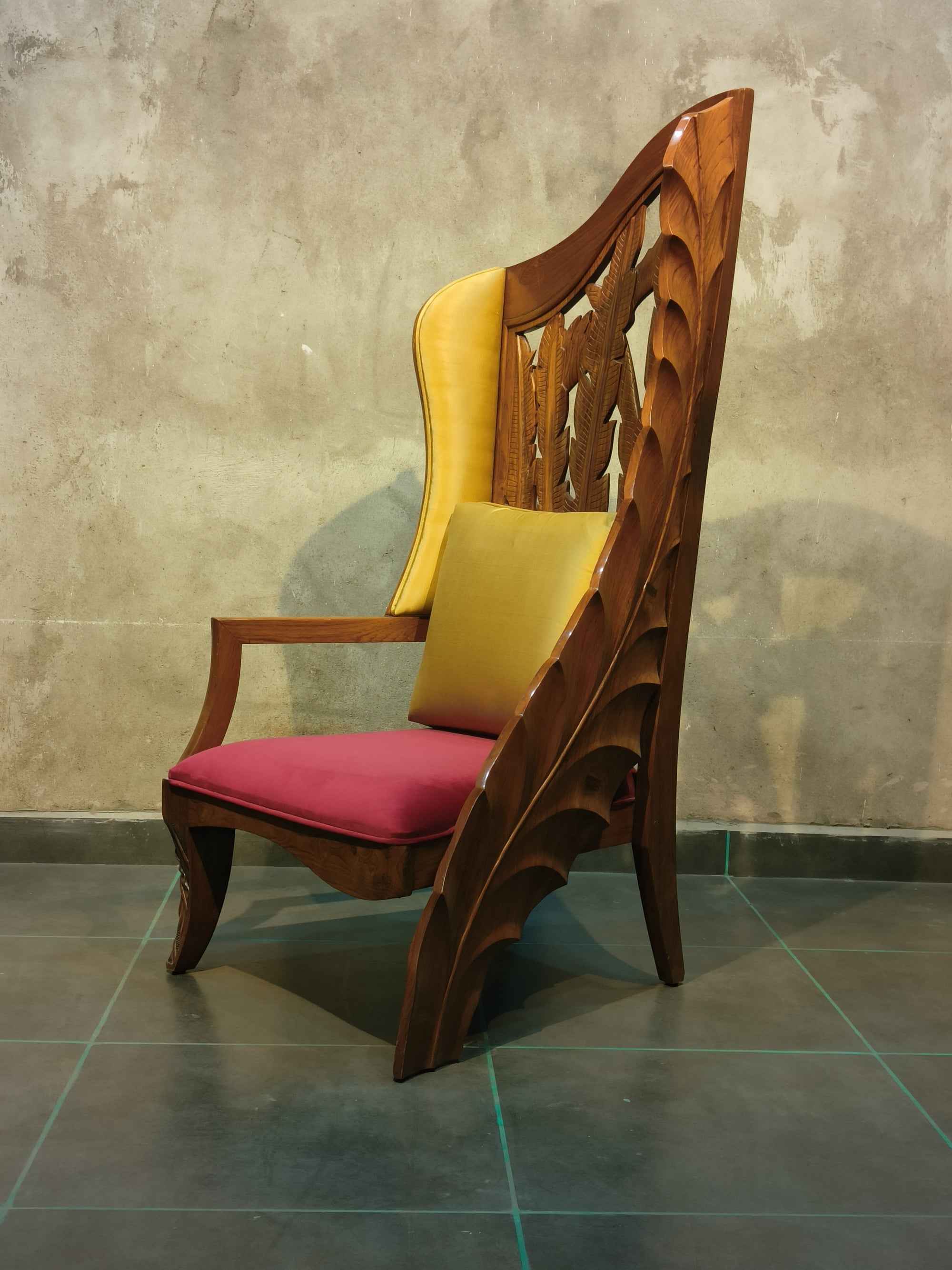 BANANA LEAF CHAIR