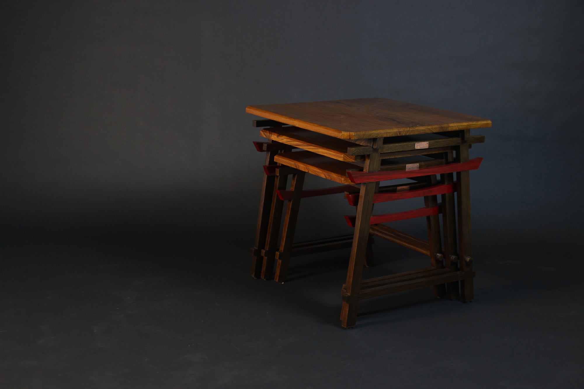 SAMURAI NESTING TABLES
