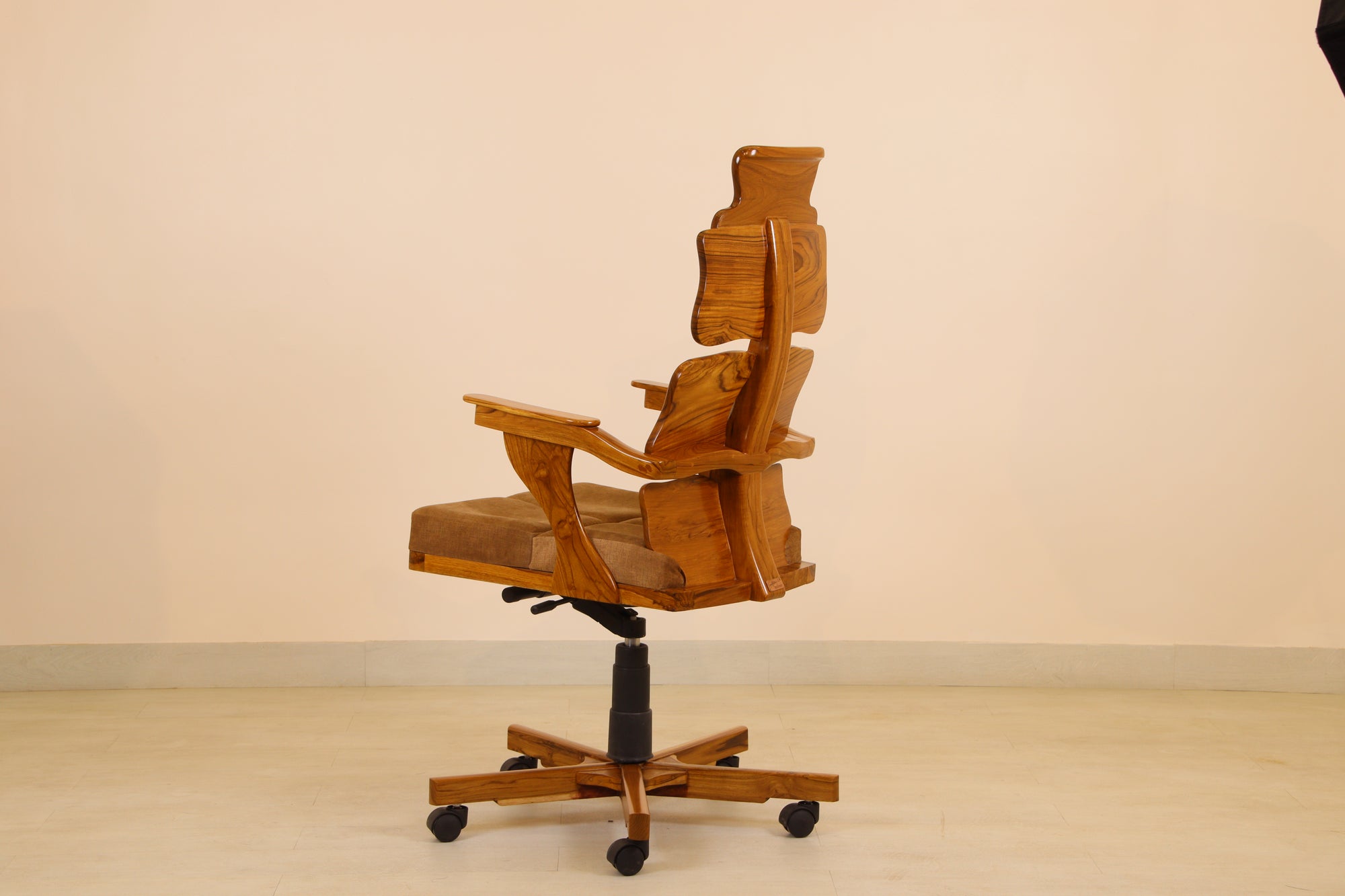 Back bone executive boss chair 2