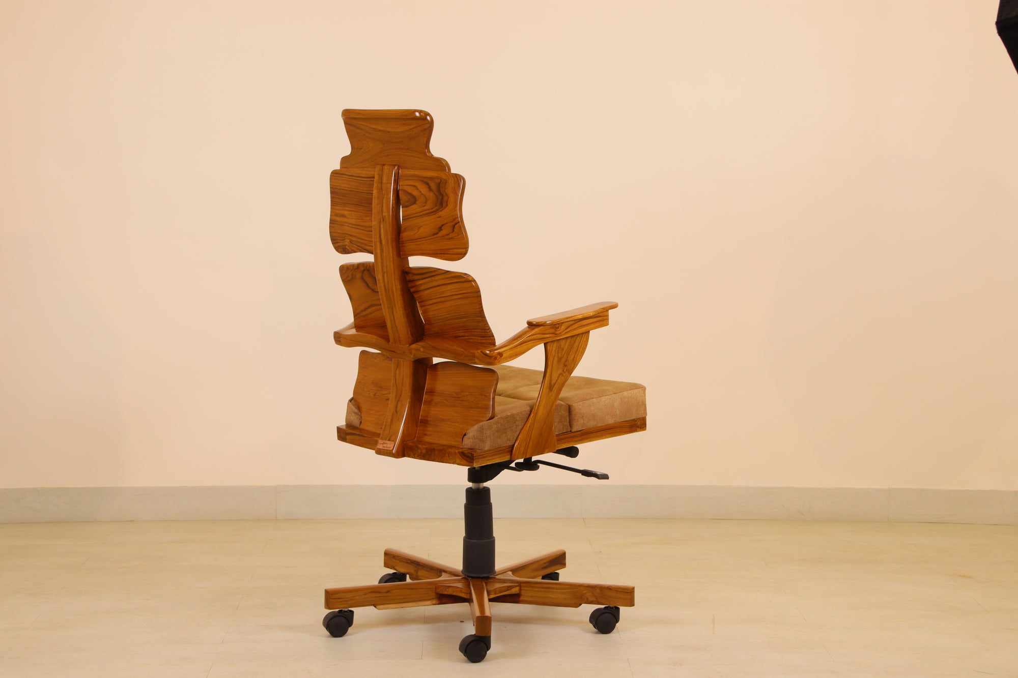 Back bone executive boss chair 2