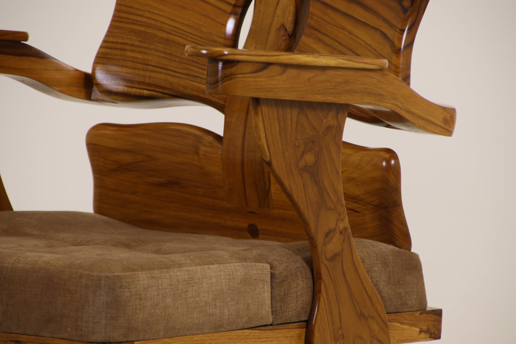 Back bone executive boss chair 2
