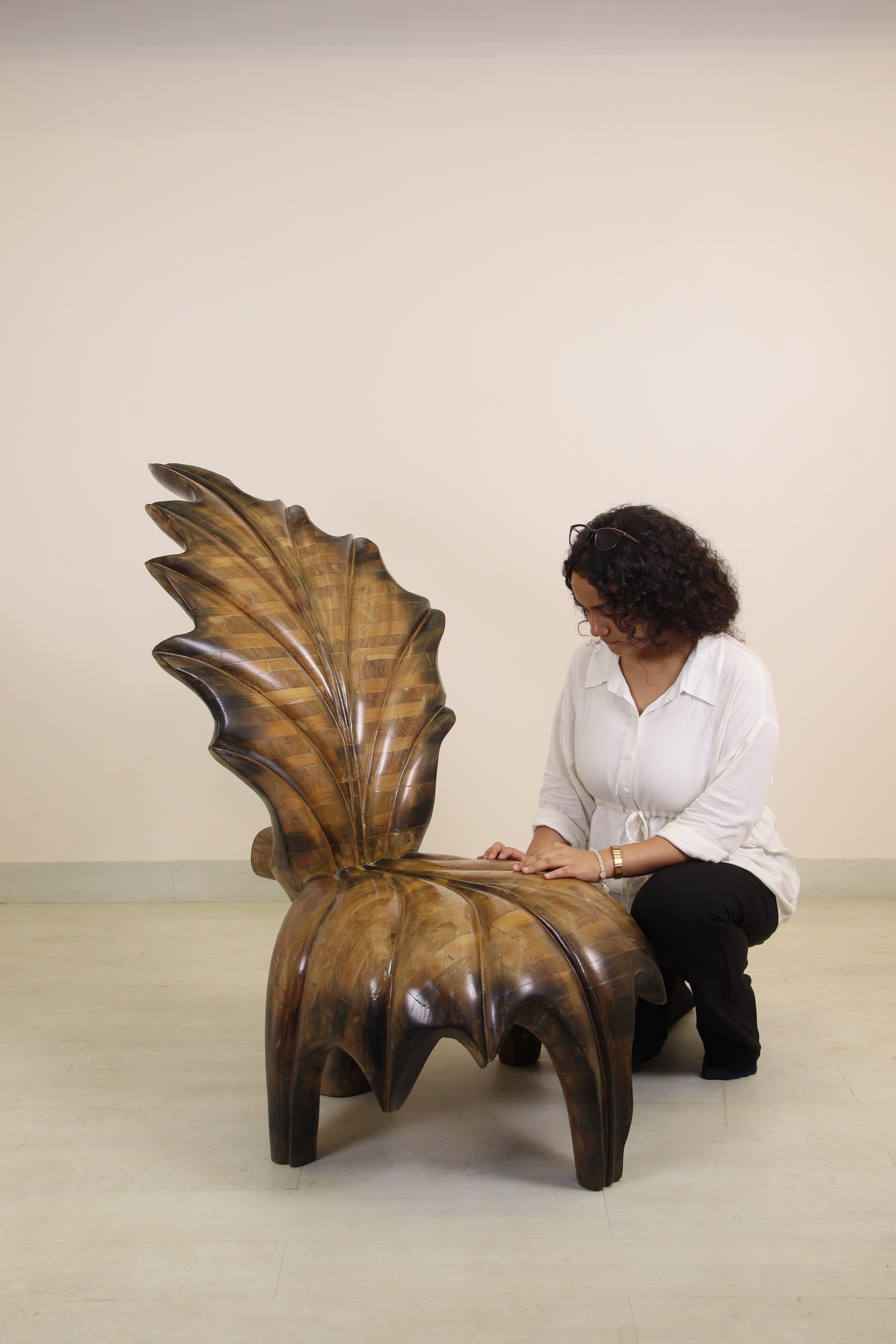 SCORCHED AUTUMN LEAF CHAIR