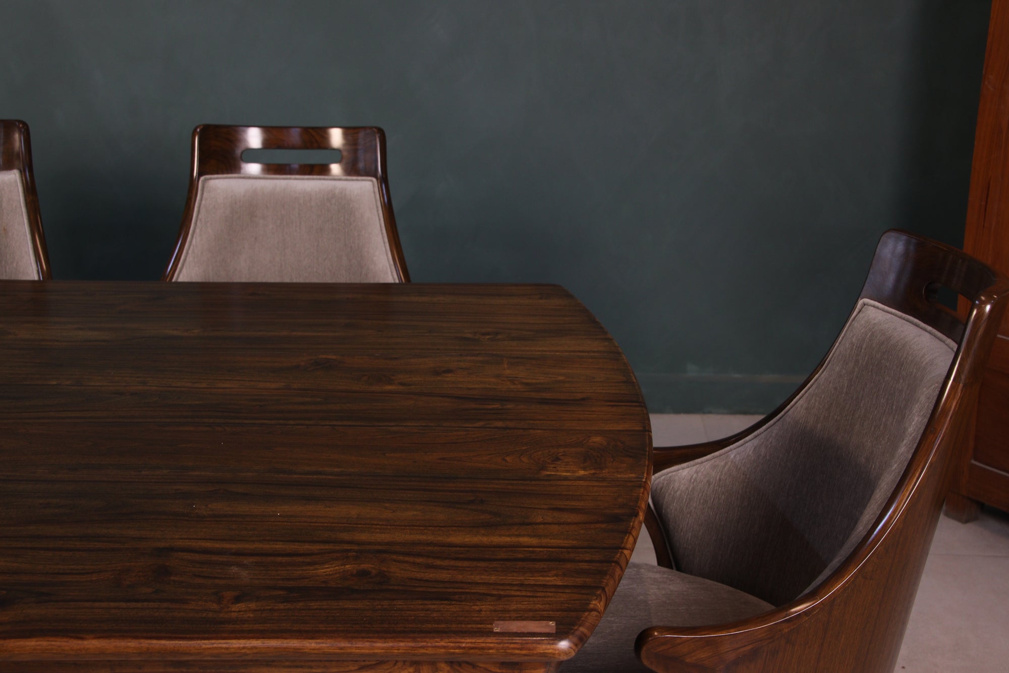 HA REVERSO DINING SET
